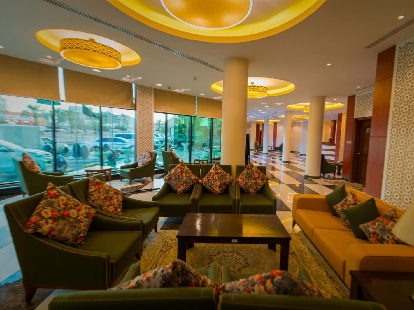 Aronani Hotel