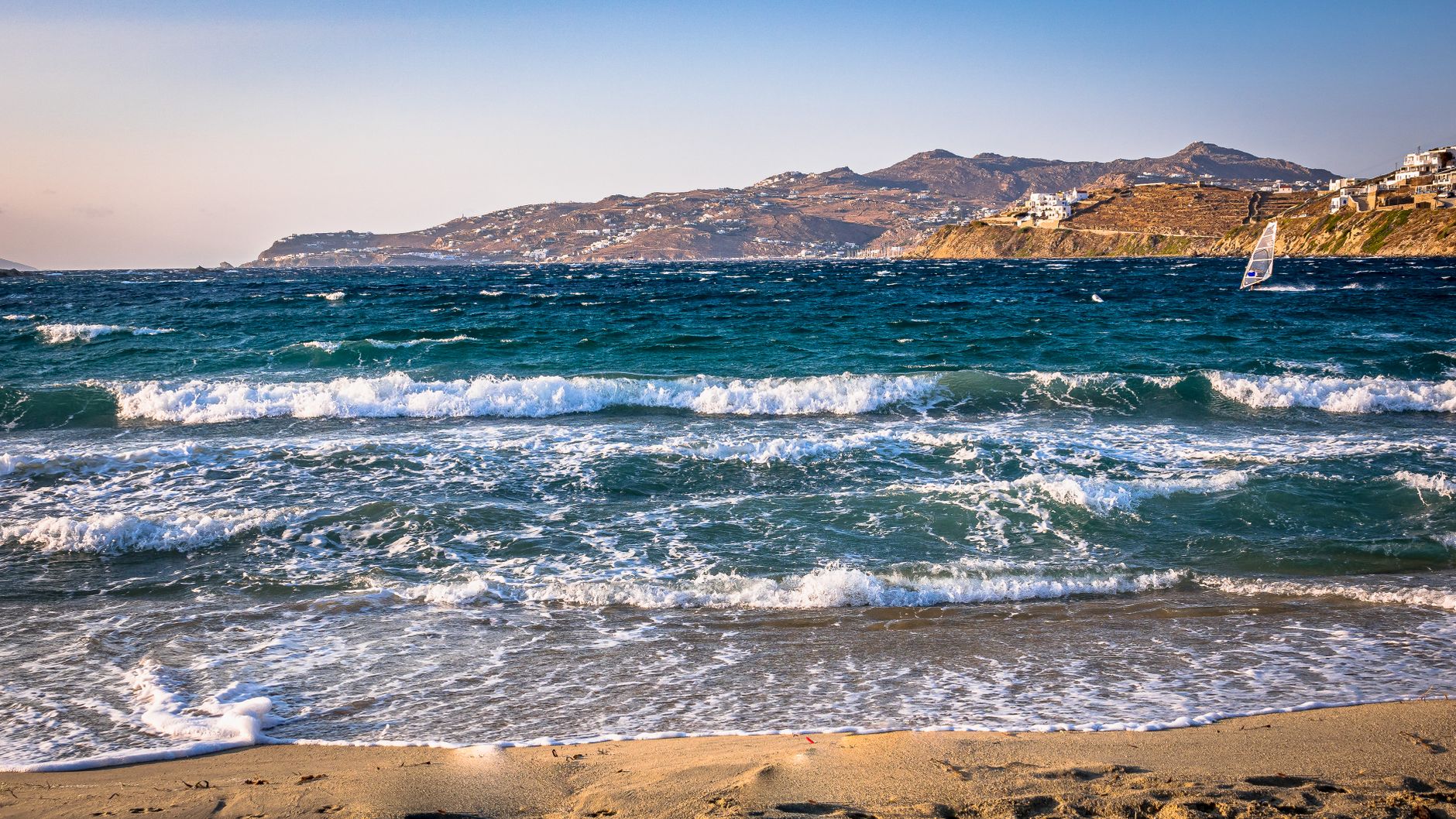 Psarou Beach